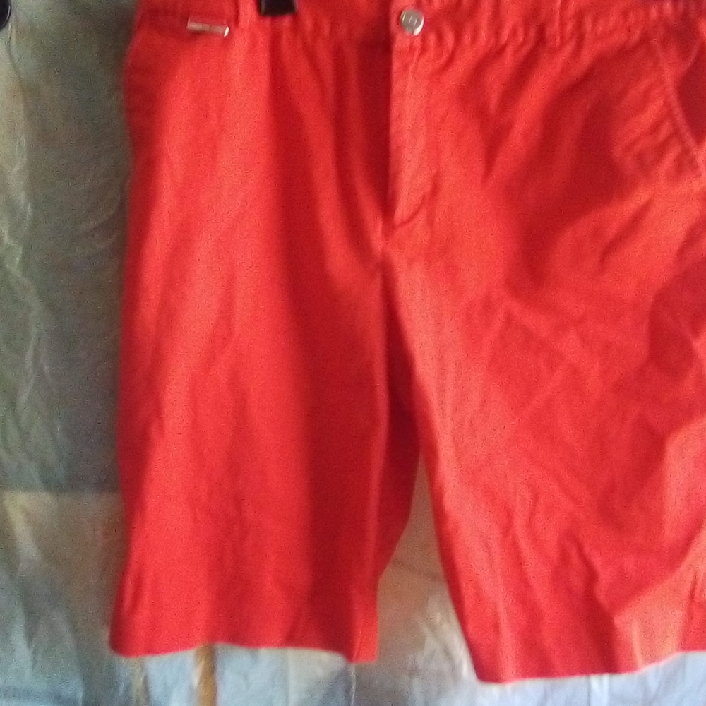 Ladies activewear